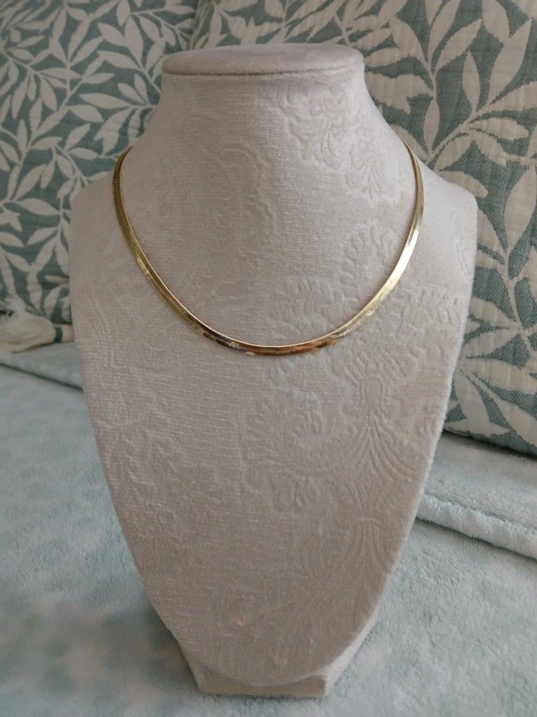 New Gold Fashion Necklace