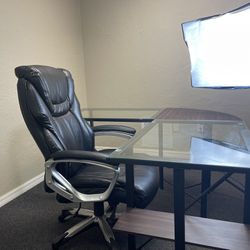 Office Desk/Table Executive Leather Chair & Lamp