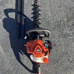 New Echo HC 2020 Hedge Trimmer 21.2cc With 20” Cut. Must Pickup