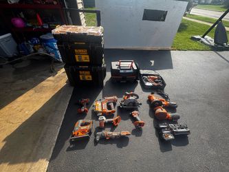 RIDGID 18V Cordless Power Tool Set with DeWalt ToughSystem