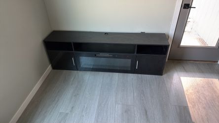 Shelf/fire place