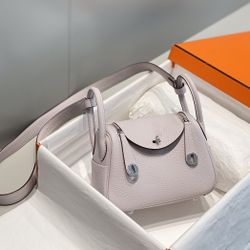 Gentle pink bag