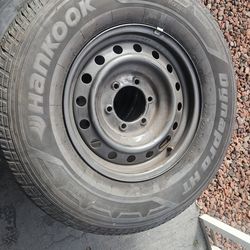 Hankook Tire 245 75 16