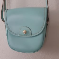 LEATHER CROSSBODY 