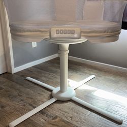 BassiNest® Luxe Swivel Sleeper
