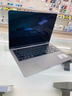 MacBook Pro 2020 i5 8gb ram 1TB SSD
