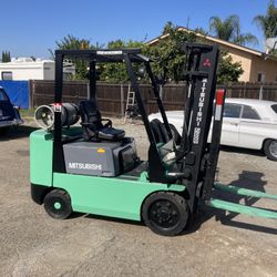 Forklift (READ LISTING)