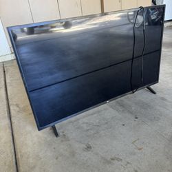 43” LG Smart TV. Works Great. 