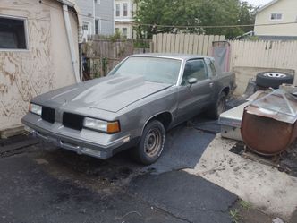 Oldsmobile Cutlass