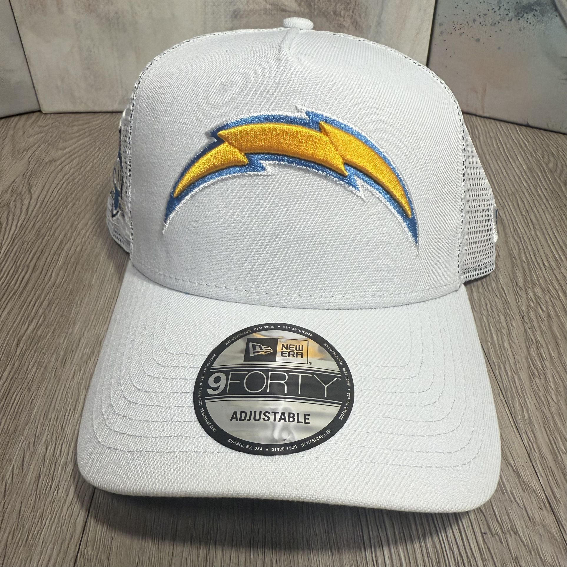 Los Angeles Chargers Bolt Logo White Trucker Hat Mesh New Era SnapBack 