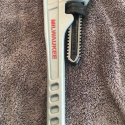 Milwaukee Pipe Wrench 