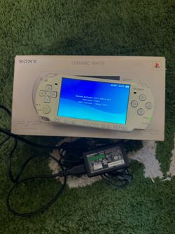 PSP 2000 Ceramic White