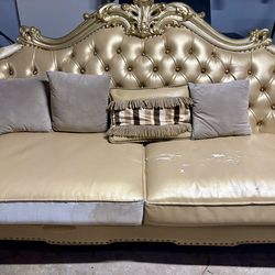 Living room set Luis xv classic.