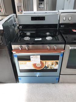 Brand-new whirlpool stainless steel gas range one-year warranty
