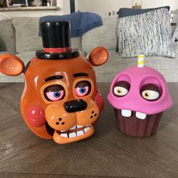 FNAF Five Nights at Freddy’s Freddy Fazbear Popcorn Bucket + Cupcake Straw NEW