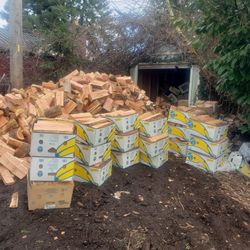 Firewood Bundles In A Banana Box Double A Store Bundle Clean And Ready To Burn 🔥 