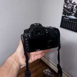 Canon 7D With Lens 