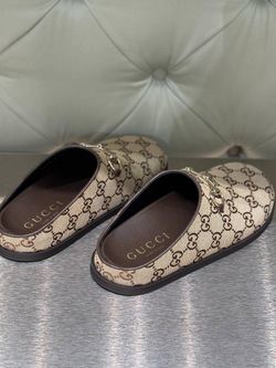Women’s mule with horsebit