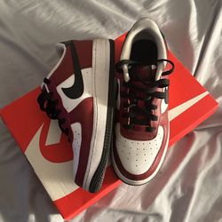 Nike Air Force Low Lv8