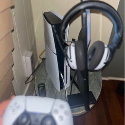 PS5, headset, And Monitor
