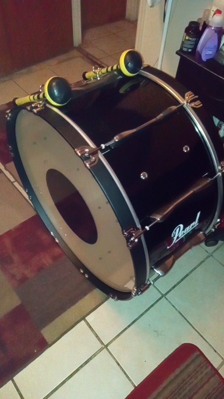 28 Inch Black Pearl Marching Bass Drum