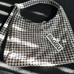 BAGGU Nylon Shoulder Bag Black & White Gingham 