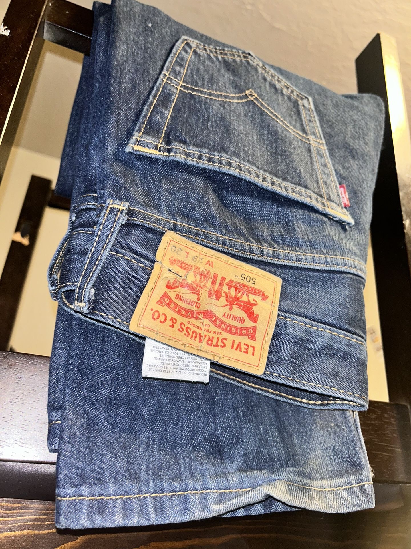 Blue Levi's (29'30)