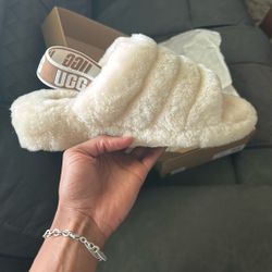 Ugg slides