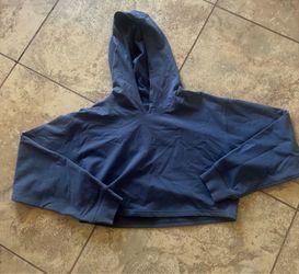 Lululemon cropped size 10 hoodie
