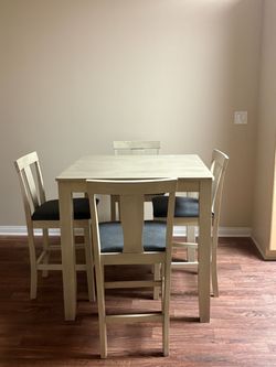 Counter height table w/Chairs