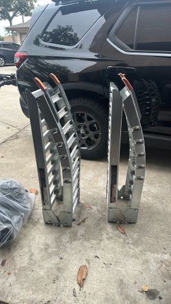 Pair of Folding Aluminum Loading Ramps