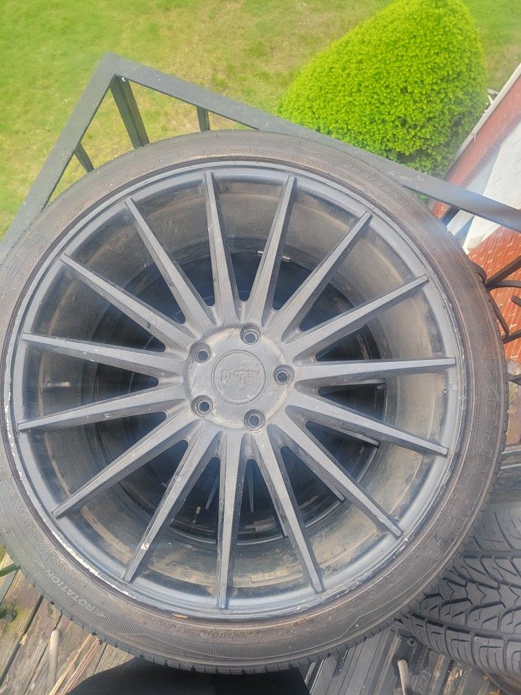 22 Inch Niche Wheels 5x127