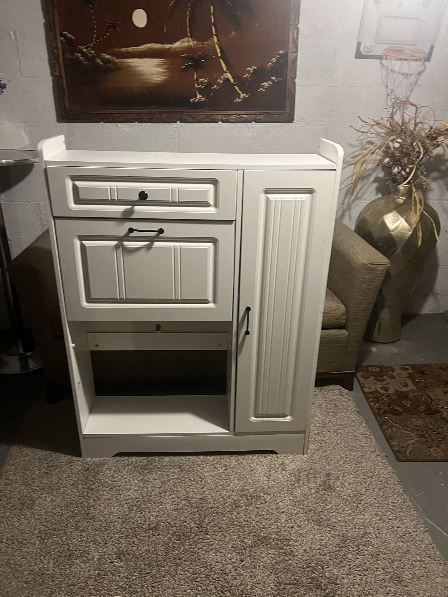 White Organizer Furniture