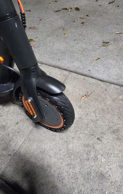 Electric scooter