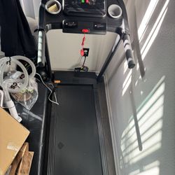Famistar T70 Foldable Treadmill
