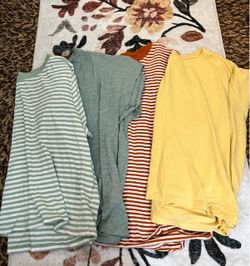 Lot of 4 Casual T-Shirts Mixed Colors