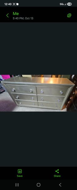 6 Piece Complete Bedroom Set Must Go ASAP!