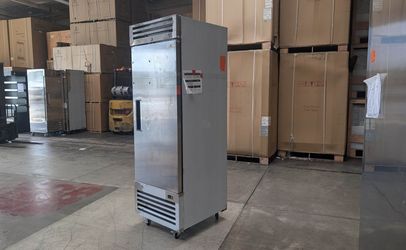 Clearance Reach In One Door Refrigerator SS interior 80830L0702