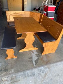Nook table