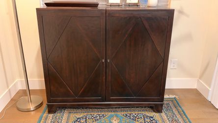 Solid Wood Bar & Wine Cabinet