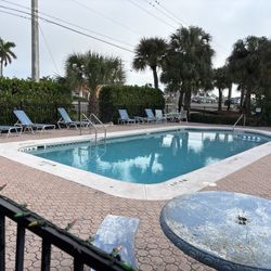 2 Bed/ 1 Bath MOBILE HOME In LUCKY CLOVER M/H PARK INDIAN HRB BEACH  FLORIDA  32937