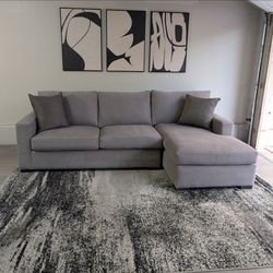 Crate & Barrel Axis Gray Sectional Sofa - Like New - Free Delivery