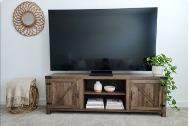 70" Rustic Farmhouse Barn Door TV Console