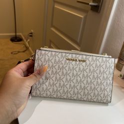 michael kors wallet