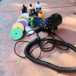 Polishing pads and blower vacuum.