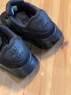 Shoes size 10