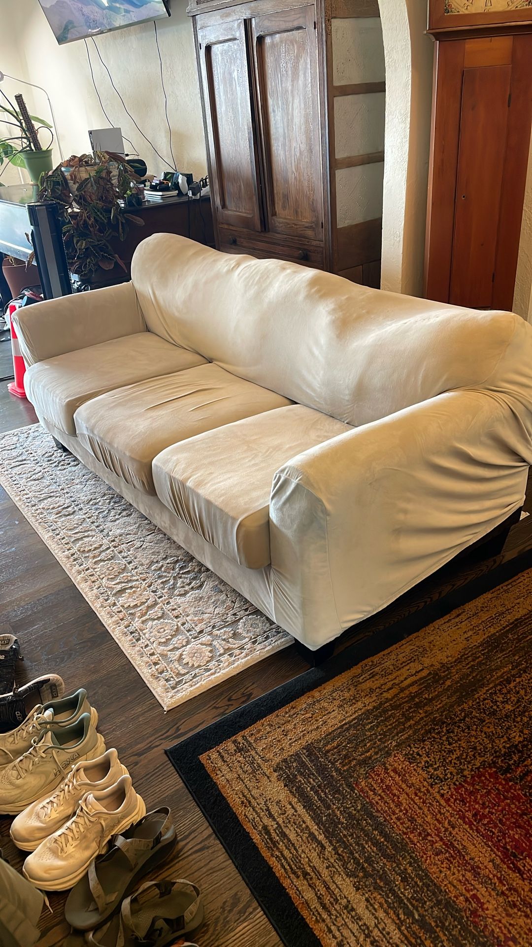 Free Couch