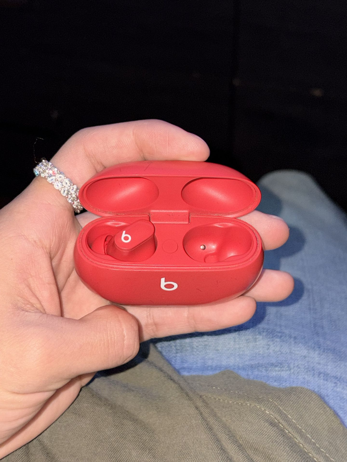 Beats Studio Buds/noise cancellation 