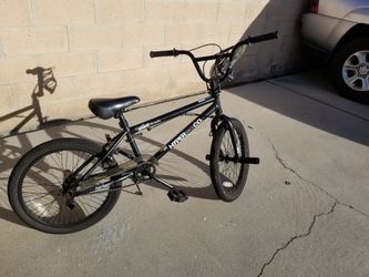 Black bike need only back tire 15$