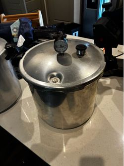 Pressure cooking pots